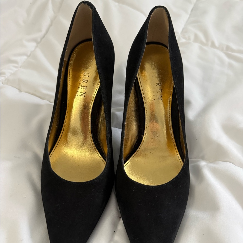 Lauren by Ralph Lauren black velvet stiletto pumps mint condition
